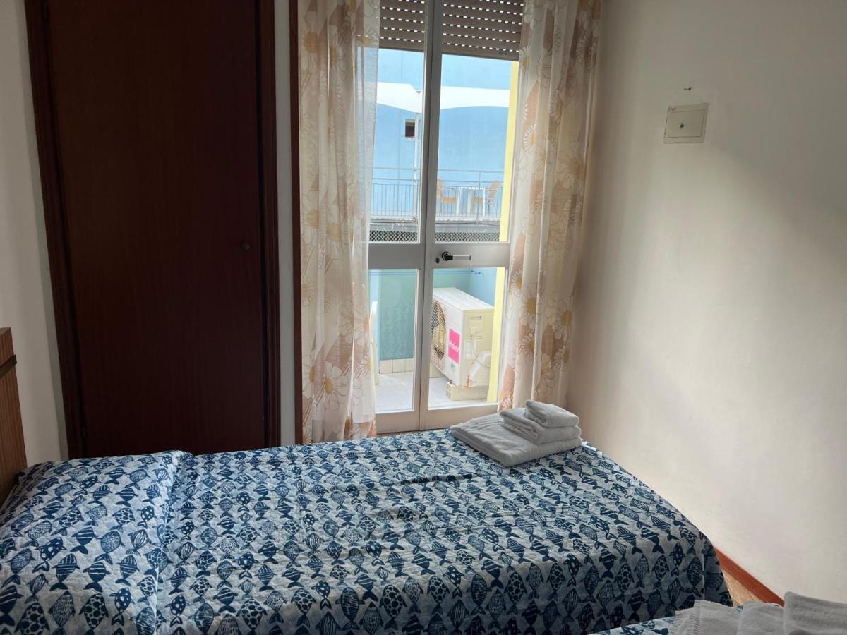 Hotel Estense Rimini Exteriör bild